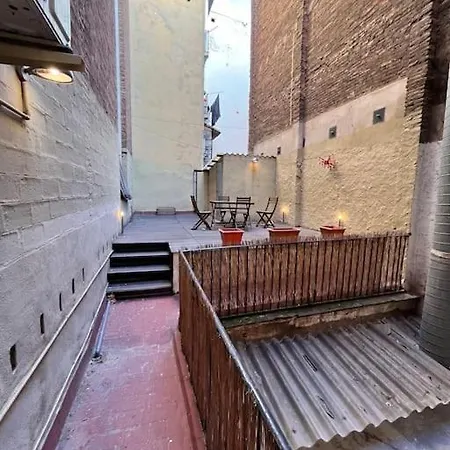 Acogedor Piso En El Corazon De La Ciudad Con Patio Exclusivo Apartment